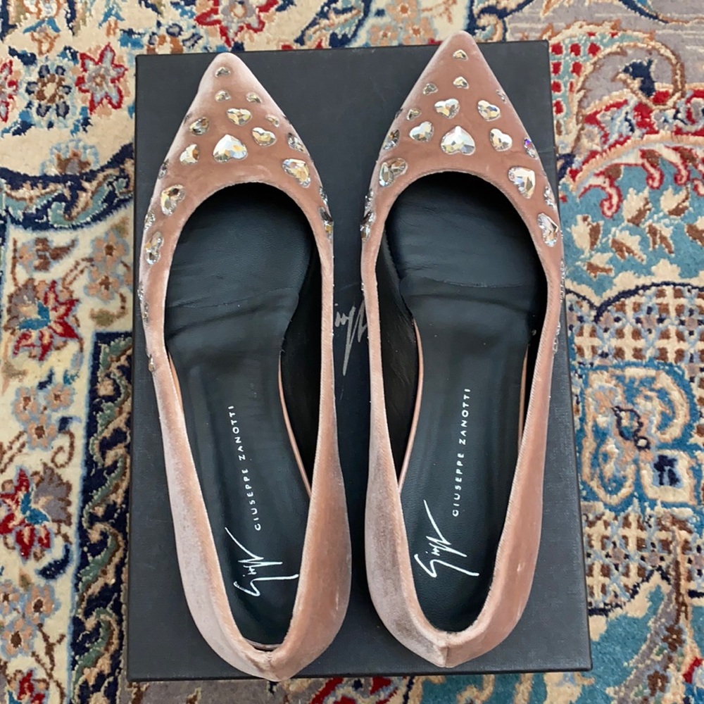 Giuseppe Zanotti flat size 37 Worn Once